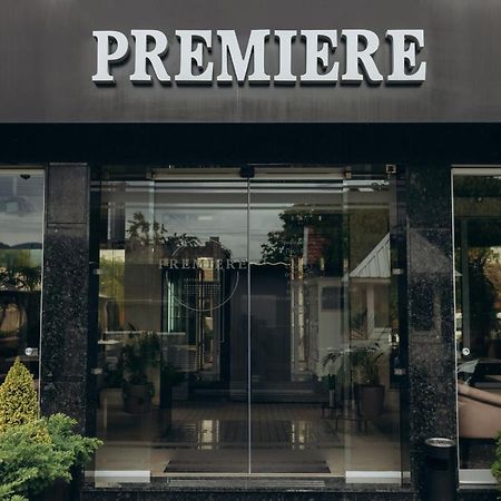 Premiere Hotel Huszt Kültér fotó